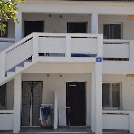 Apartments Istuk Vir Zewnętrze zdjęcie
