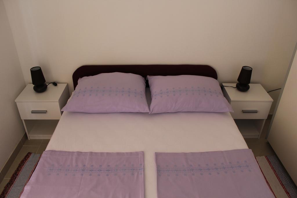 Apartments Istuk Vir Pokój zdjęcie