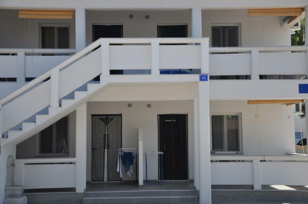 Apartments Istuk Vir Zewnętrze zdjęcie